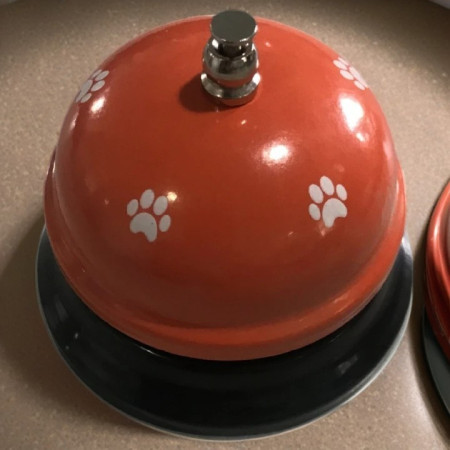 Clopotel Metalic Multifunctional,  Portocaliu cu Imprimeu Labuta Alba, 7.5x7.5x6.5 cm, Dresaj, Receptie, Restaurante