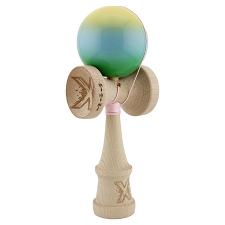 Kendama X Originala, Profesionala, Cyrax, Big Cups V2, Super Sticky Cupe Mari, Rulment Metalic cu Ata 55 cm, Galben/Albastru deschis/Verde