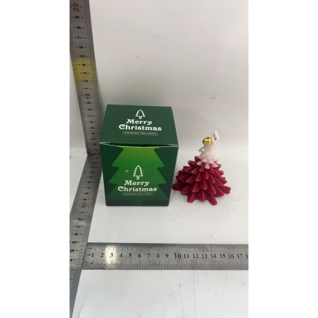 Lumanare Parfumata de Craciun,  Model Brad de Craciun, din Ceara de Soia, Cadou Creativ Handmade de Craciun, 8 x 7 x 7 cm, Rosu