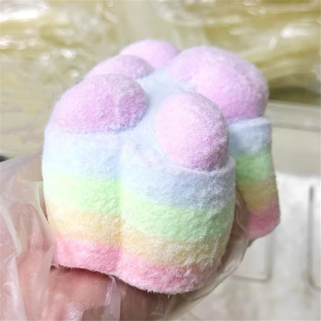 Jucarie Antistres Squishy, Cyrax, cu Revenire Lenta, Model Labuta de Pisica Pufoasa, 12.5x10.5 cm, 220g, Squeeze Pinch Family, Ambalaj Transparent, Roz Curcubeu