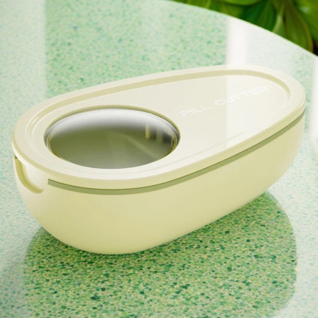 Cutie Taiat Pastile si Depozitare Medicamente,  Galbena, 8x5x2.65 cm, Compacta si Portabila, Ideala Pentru Calatorii