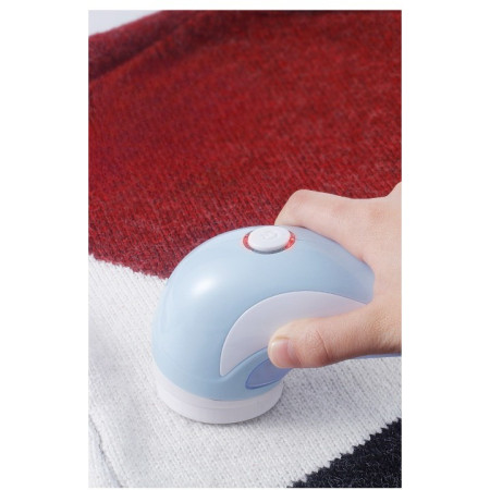 Aparat Pentru Curatat Scame, Par Si Praf,  Pentru Diferite Tipuri De Material, Cu Lame Din Otel Inoxidabil, Incarcare Prin USB Type-C, Cu Perie De Curatare si Cablu USB Incluse, 13.5x9 cm, Albastru