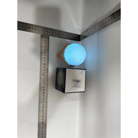 Lampa de veghe in forma de luna 3D Moon Light Multicolor, alimentare baterii, stand plastic inclus, 8 cm, Flippy
