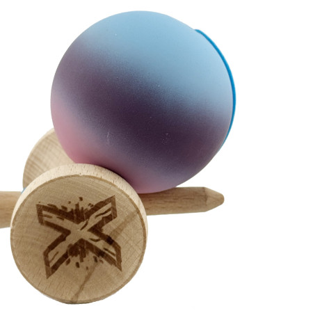 Kendama X Originala, Profesionala, Cyrax, Big Cups V2, Rubber Grip cu Cupe Mari, Rulment Metalic cu Ata 55 cm, Gradient Albastru/Mov/Roz