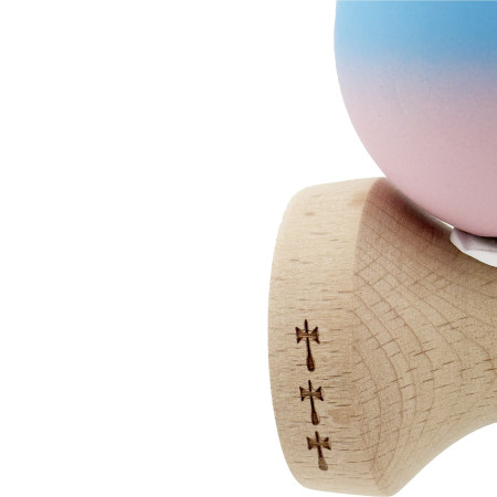 Kendama X Originala, Profesionala, Cyrax, Rubber Grip, Cupe Mari KING SIZE V3, Gaura in Baza, Rulment Metalic, din lemn 18 cm, Ata 62/65 cm, Gradient Albastru/Roz