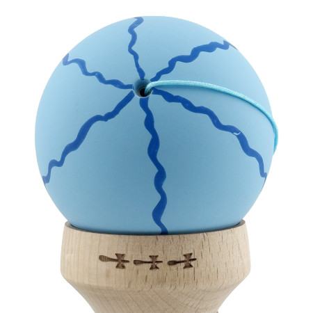 Kendama X Originala, Profesionala, Cyrax, Rubber Grip, Cupe Mari KING SIZE V3, Gaura in Baza, Rulment Metalic, din lemn 18 cm, Ata 62/65 cm, Special Albastru deschis