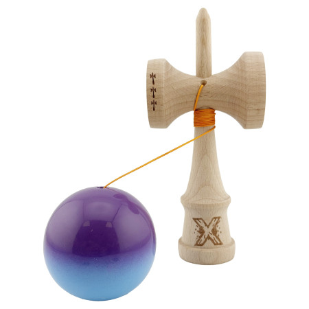 Kendama X Originala, Profesionala, Cyrax, Big Cups V2, Super Sticky cu Cupe Mari, din lemn 18 cm, Rulment Metalic cu Ata 55 cm, Mov/Albastru