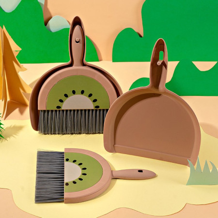 Set Mini Matura si Faras,  LITTLE CLEANER, Uz Casnic, pentru Birou, Bucatarie, Casa, Model Kiwi, 23 x 18 cm Maro-Verde