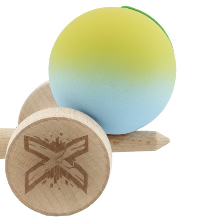 Kendama X Originala, Profesionala, Cyrax, Rubber Grip, Cupe Mari KING SIZE V3, Gaura in Baza, Rulment Metalic, din lemn 18 cm, Ata 62/65 cm, Gradient Galben/Albastru deschis