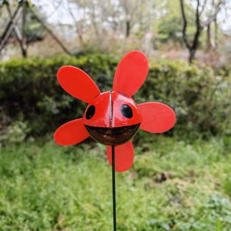 Set 4 Figurine, Decoratiuni de Gradina,  Tip Morisca de Vant, Model Insecte, 57 x 12 cm, Multicolor