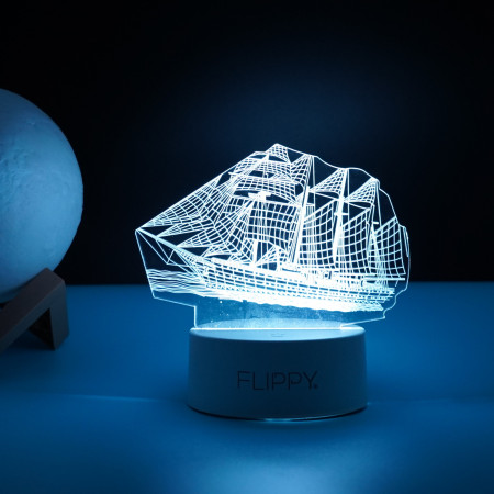 Lampa LED decorativa,  3D, Vapor, cu telecomanda, doua moduri de alimentare USB si baterii, 20 cm inaltime, din material acril si lumina multicolora, alb