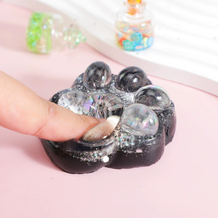 Jucarie Antistres Squishy, Cyrax, cu Revenire Lenta, Model Cat Paw, Squeeze Pinch Family, 6.5 x 6 cm, din Tpr, 4-6 Ani, Model 2 Figurine, Negru cu Insertii