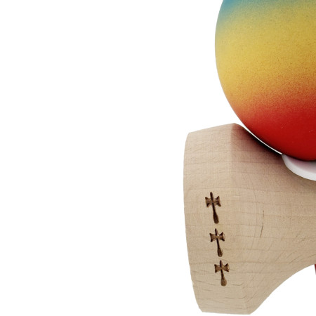 Kendama X Originala, Profesionala, Cyrax, Cupe Mari KING SIZE V3, Rubber Grip, Gaura in Baza, Rulment Metalic, din lemn 18 cm, Ata 62/65 cm, Gradient Albastru/Galben/Rosu