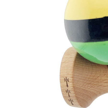 Kendama X Originala, Profesionala, Cyrax, Big Cups V2, Super Sticky cu Cupe Mari, Rulment Metalic, din lemn 18 cm, Ata 55 cm, Galben/Negru/Verde