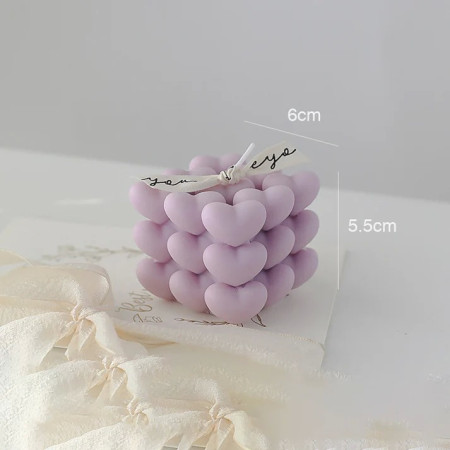 Lumanare Parfumata Decorativa,  Model Abstract Cub din Inimioare, Lumanare pentru Diferite Ocazii, 6 x 5.5 cm, Aroma de Lavanda, Mov