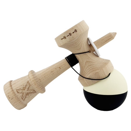 Kendama X Originala, Profesionala, Cyrax, Rubber Grip, Cupe Mari KING SIZE V3, Gaura in Baza, Rulment Metalic, din lemn 18 cm, Ata 62/65 cm, Bicolor Galben/Negru