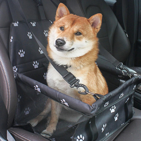 Suport pentru Animalele de Companie,  pentru Masina, cu Prindere de Scaun si Centura de Siguranta, Negru cu Imprimeu, 40x32x42cm