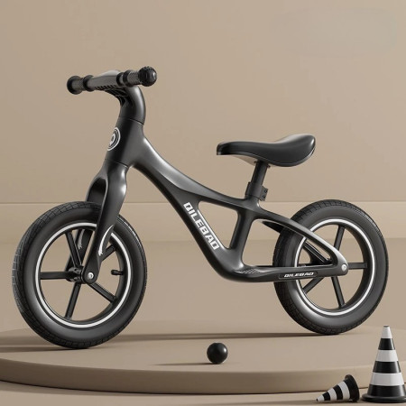 Bicicleta pentru Copii, Cyrax, Fara Pedale, Pentru 2-6 Ani, 2 Roti Silentioase, Sa Reglabila 43 - 58 cm, din Plastic si Fibra de Sticla, 88 x 56 x 43 cm, Negru