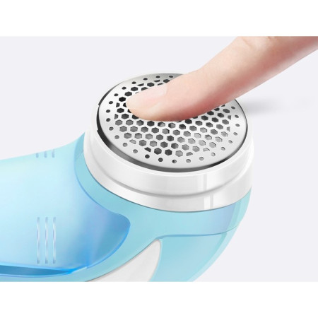 Aparat Pentru Curatat Scame, Par Si Praf,  Pentru Diferite Tipuri De Material, Cu Lame Din Otel Inoxidabil, Incarcare Prin USB Type-C, Cu Perie De Curatare si Cablu USB Incluse, 13.5x9 cm, Albastru