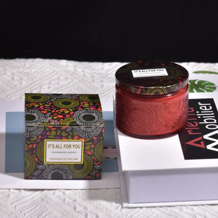 Lumanare Parfumata,  Model Borcan, Rosu, Aroma de Frezie de pere