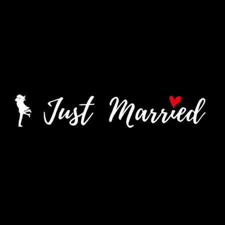 Sticker Autocolant, Cyrax, Tematica Nunta, Model Indragostiti, cu Scris Just Married, 50x11.5 cm, Alb