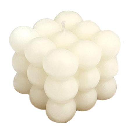 Lumanare Parfumata,  din Ceara De Soia, Model Cub, Gradient in 3 Culori Pale, 6x6x6 cm, Aroma de Musetel, Alb