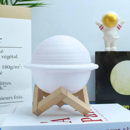 Lampa de Veghe,  Model Planeta Saturn, 3D, Lumina Alb Cald, Suport din Plastic, cu Baterii, 13 cm, Alb
