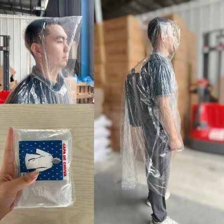 Pelerina de Ploaie,  pentru Adulti, 150 x 90 cm, Tip Poncho, Impermeabila, de Unica Folosinta, 30 g, Transparent