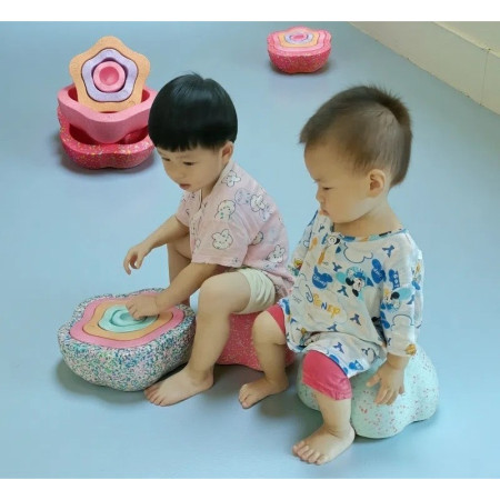 Jucarie Senzoriala de Echilibru, Cyrax, Tip Stepping Stones, 5 Piese, din Spuma, pentru Miscare, Sarituri, Prindere, Diametru 28 cm, Model 2, Multicolor