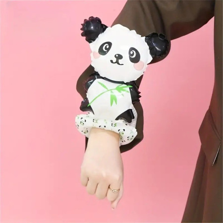 Balon din Folie Metalizata, Cyrax, Figurine Animalute, Tip Bratara, Model Panda, 13 x 35 cm, Ambalaj Individual, Pai Inclus, Umflare cu Aer sau Heliu, Alb/Negru