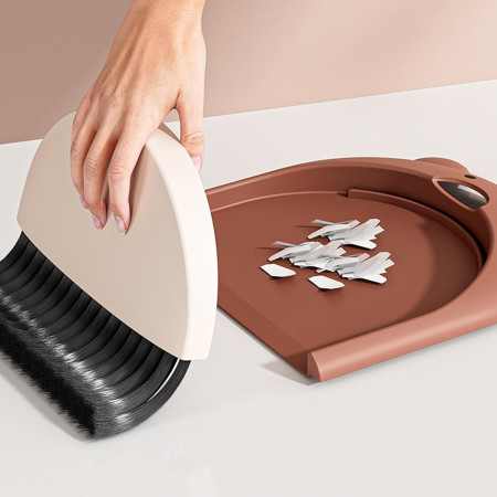 Set Matura si Faras,  Pentru Birou, din PP, Model Ursulet, 23.5 x 18 cm, Maro