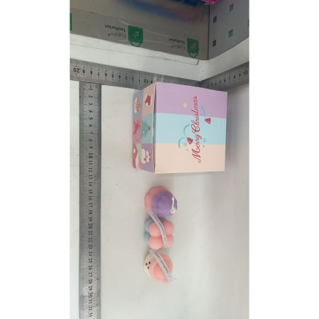 Lumanari Parfumate de Craciun,  Gift Box Set cu 3 Lumanari Aromaterapie, 11 x 11 x 7.5 cm, Roz