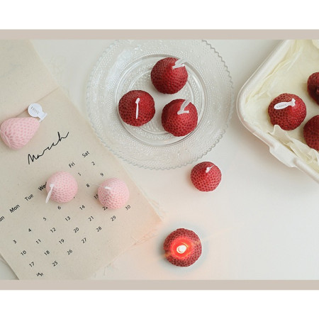 Set 6 Lumanari Parfumate,  Model Capsunici, Ardere 30 min, 78g, 6.3 x 9.3 x 3.8 cm, Roz/Rosu