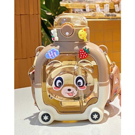 Sticla cu pai pentru copii, Cyrax, model ursulet, gradata, stickere aplicate, curea reglabila, din plastic rezistent la cadere, 1l, Maro, 20 x 13 cm