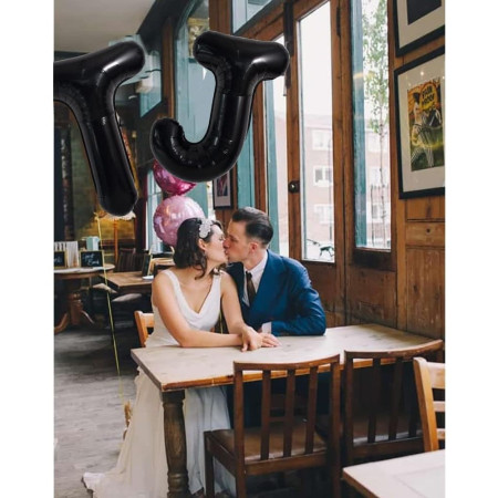 Balon Folie Metalizata Litera J, Cyrax, 40 cm, Umflati cu Heliu sau Aer, Ambalaj Individual, Pai inclus, Negru